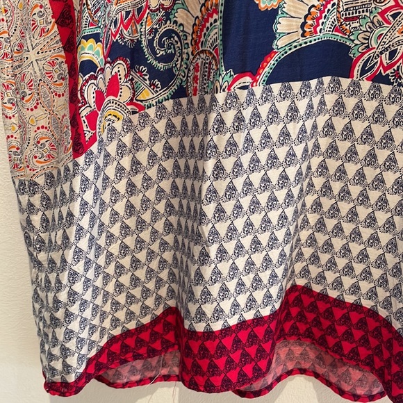 Reene C. Women’s Paisley Patterned Tank Top. - Picture 4 of 8